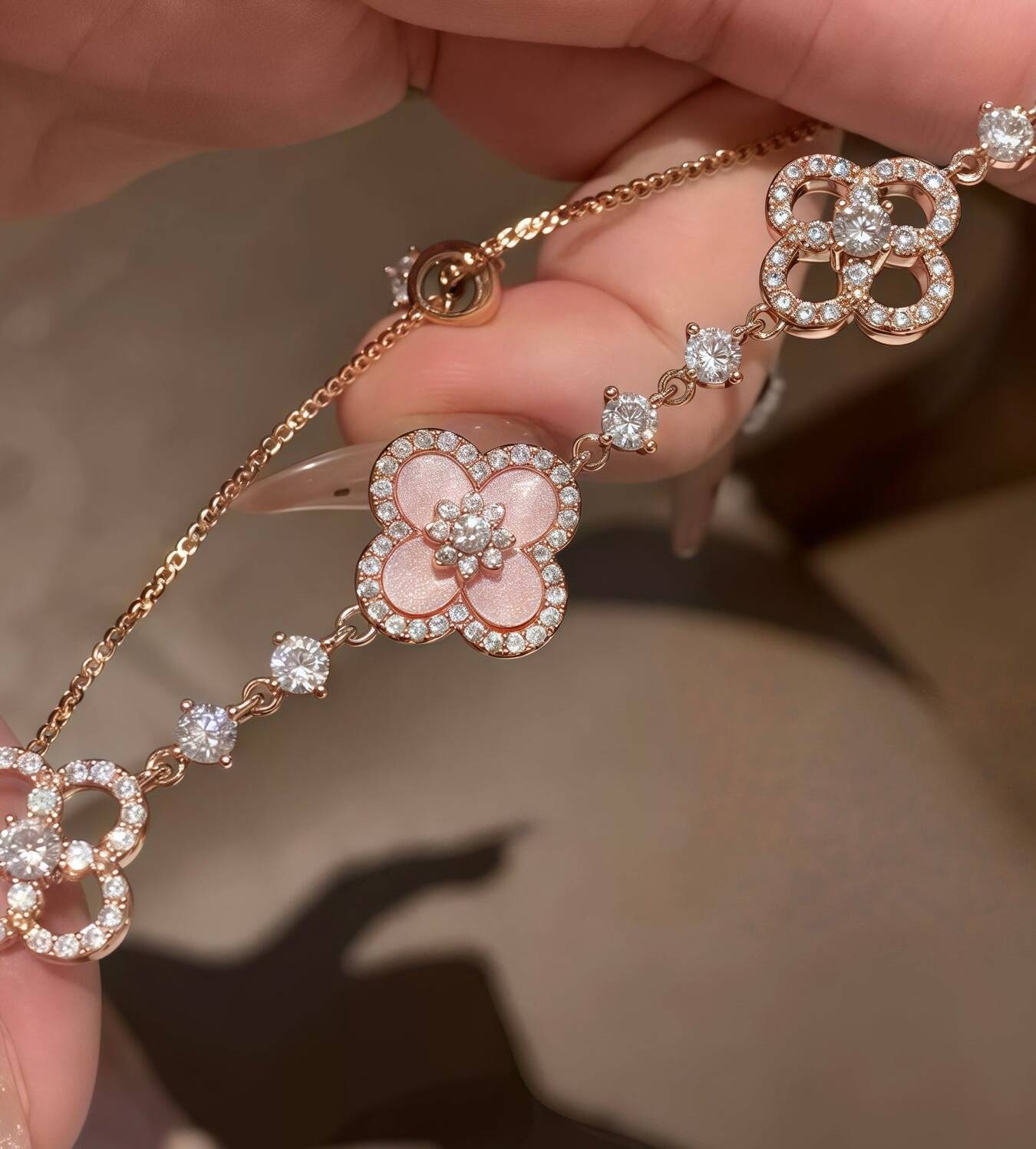 3da31f40da67baa083f2d931aeaeaa4_1800x1800